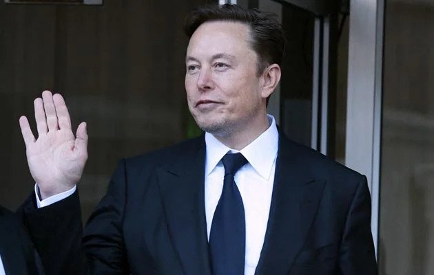 You are currently viewing Elon Musk Has Reclaimed The Title Of Richest Person In The World.
